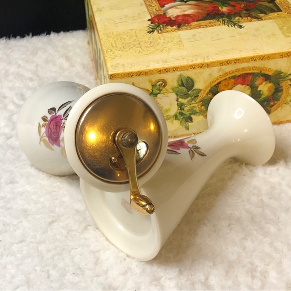 Vintage Lenox Rhodora RARE Salt Mill & Pepper Mill/Grinder Set - Picture 10 of 15